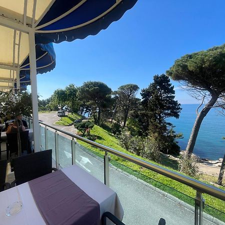 Corpus B - Hotel Albatros Ulcinj Bagian luar foto