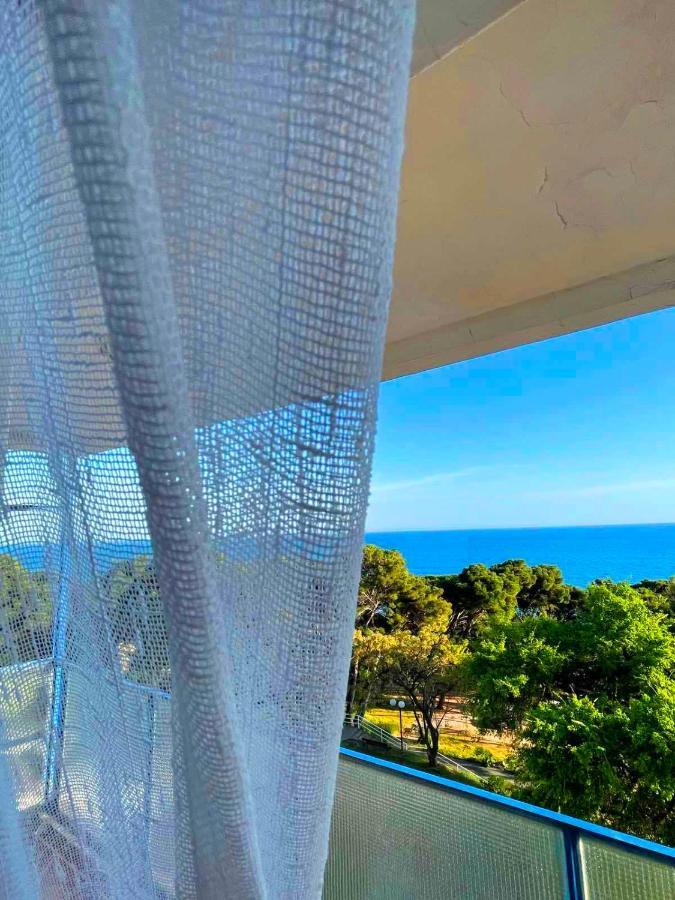Corpus B - Hotel Albatros Ulcinj Bagian luar foto