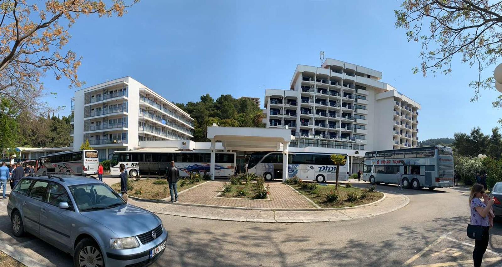 Corpus B - Hotel Albatros Ulcinj Bagian luar foto
